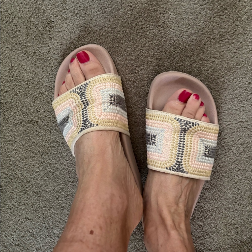 Bernardo Stylish Multicolor Slide Sandals